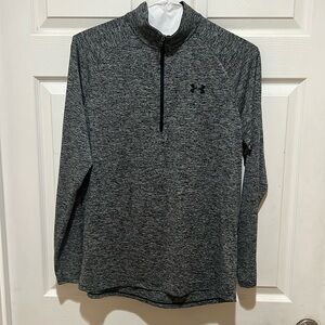 Men’s under Armour zip up loose fit size medium
